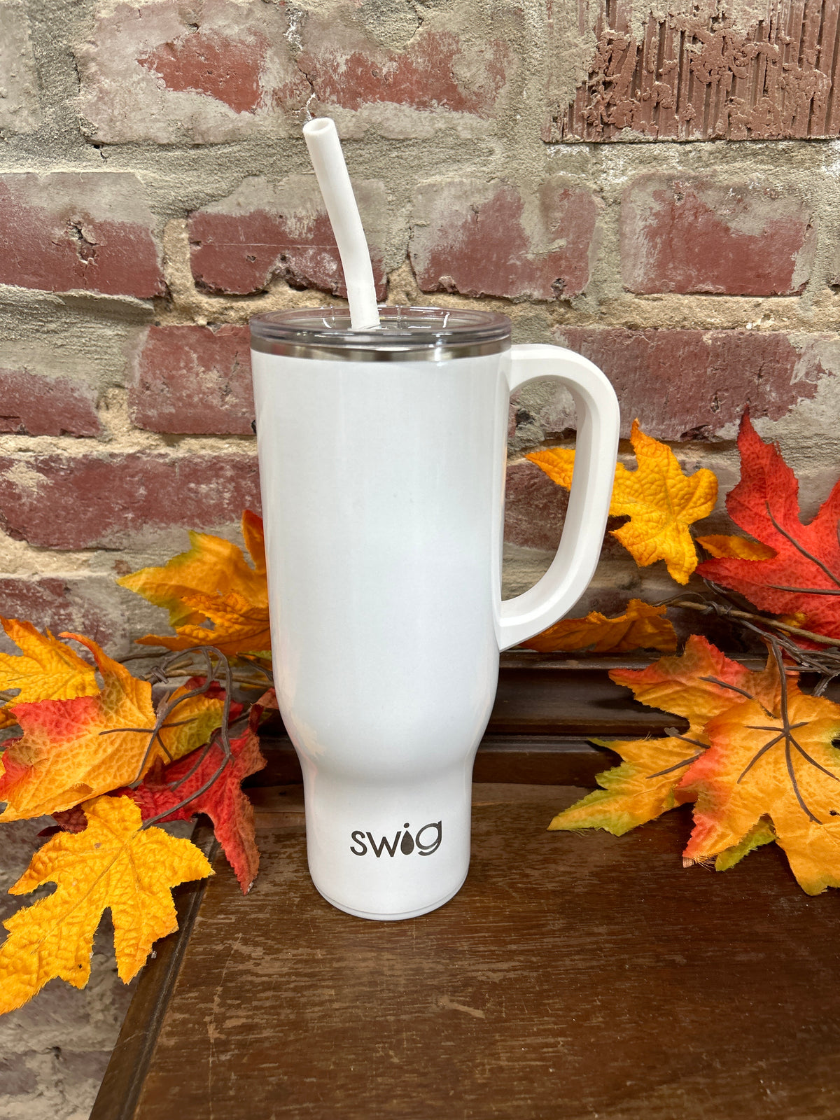 Swig 30oz Mega Mug Diamond White