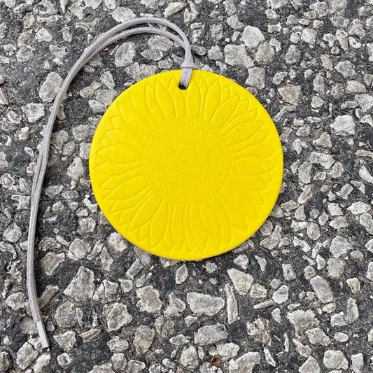Round Yellow Sunflower Air Flair- Cabana Breeze