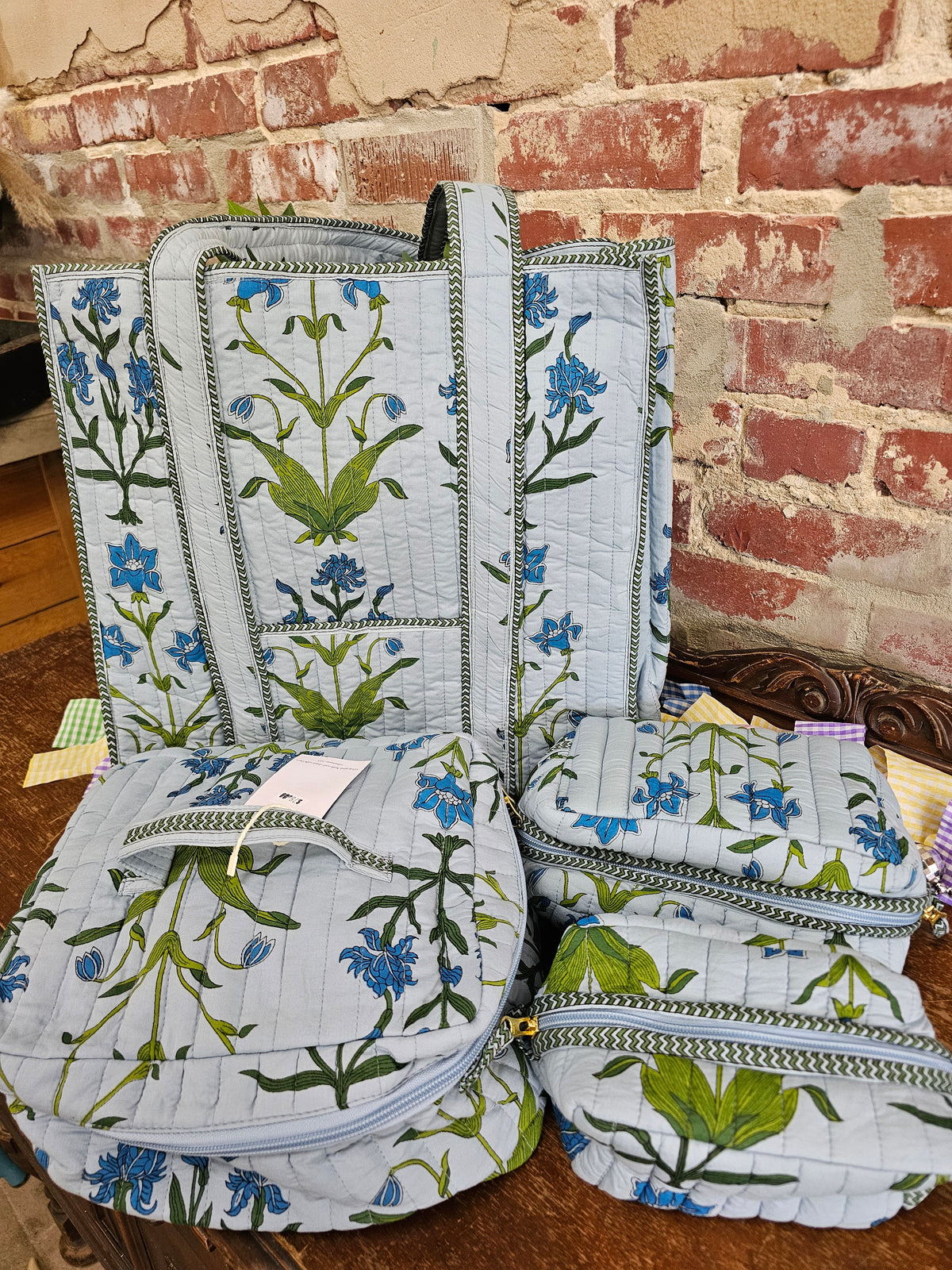 Iris Luxe| Regular Quilted Tote Bag